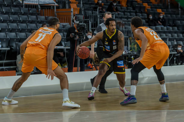 金运用上的 金运用上的