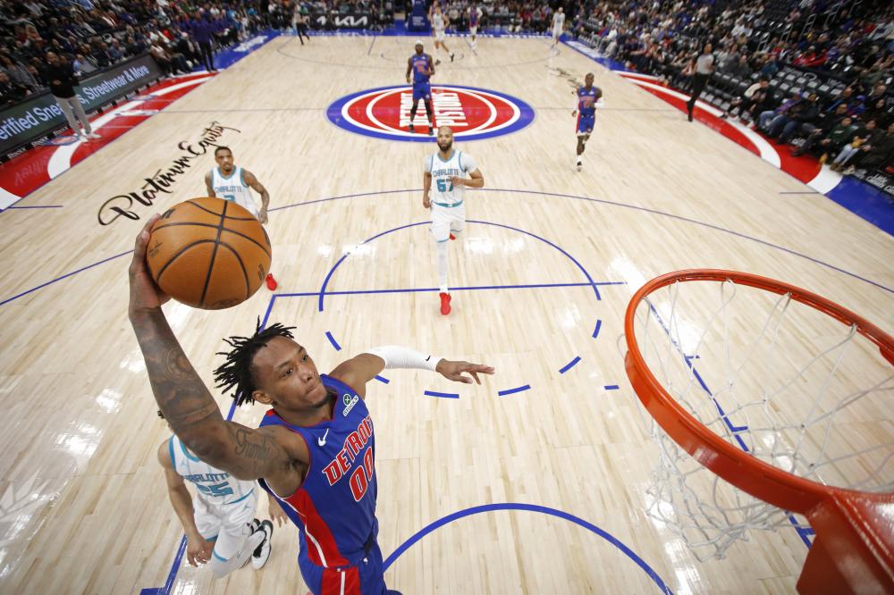 容中位居前 容中位居前