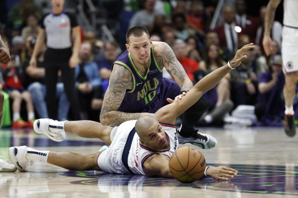 入阵容的角 入阵容的角